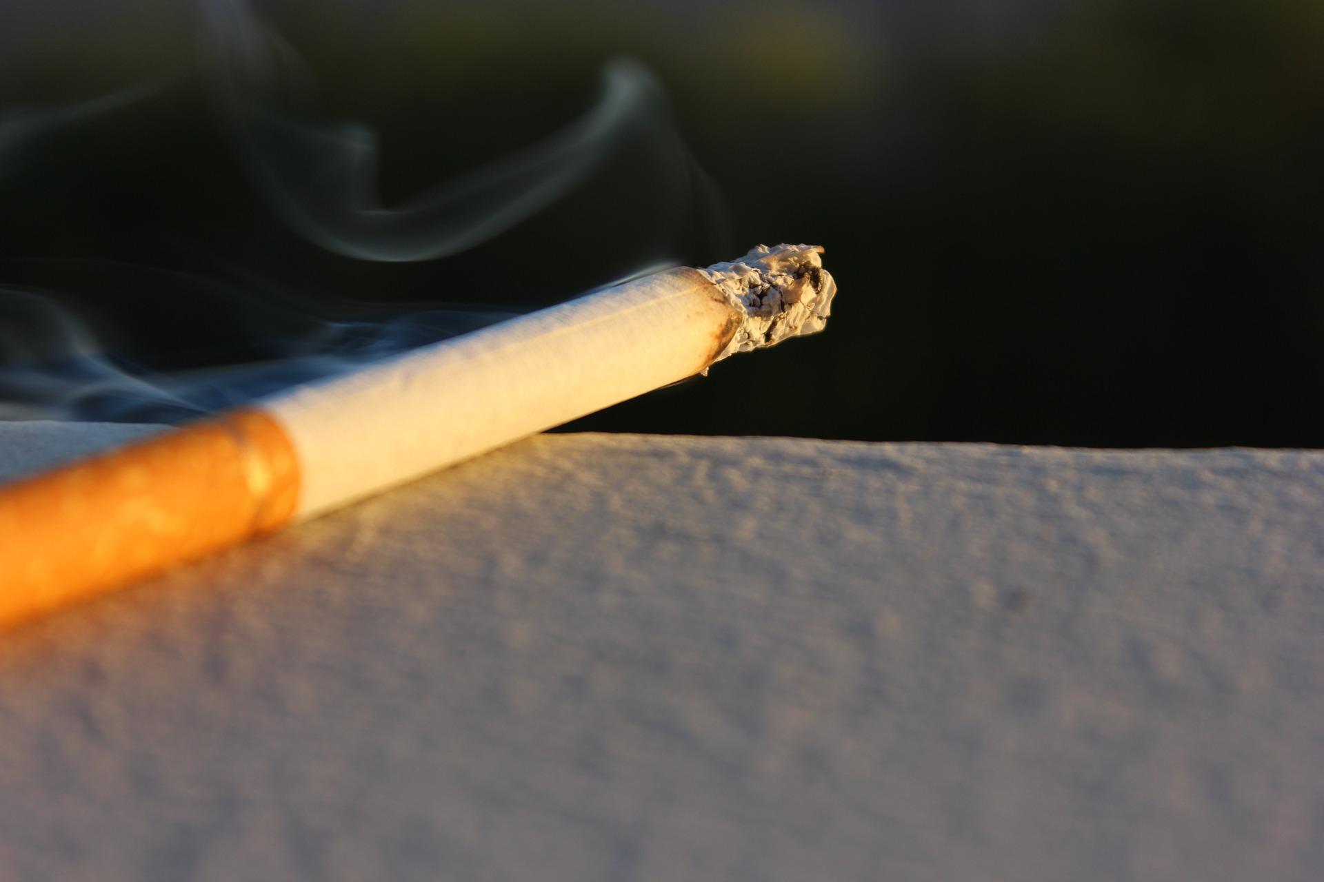 Addiction_Cigarette